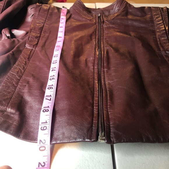 Vintage Berman’s Maroon Leather Moto bomber jacket - Picture 8 of 13